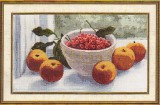Красная смородина и яблоки